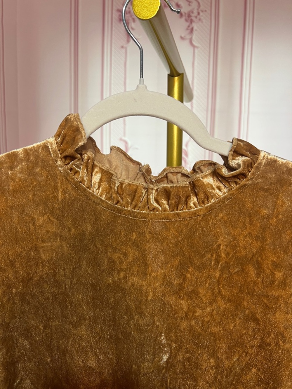 Gold Velvet Ruffle Neck Long Sleeve Shoulder Puff - Picture 3 of 4